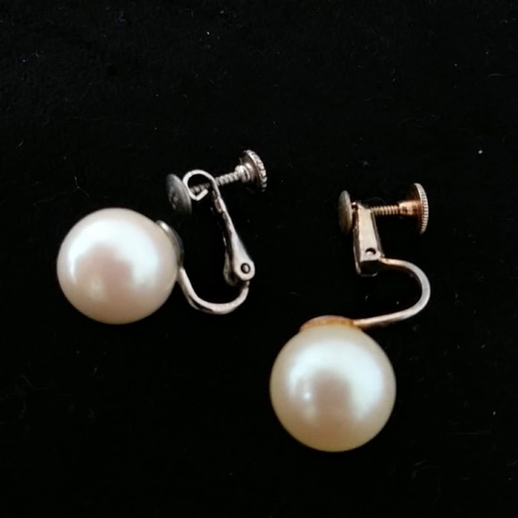 💎H.P. Vintage Pearl Earring Bundle - Picture 4 of 8